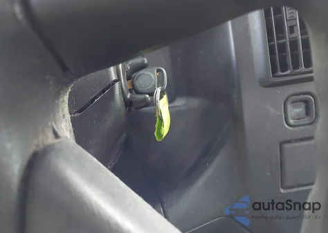 2005 Chevrolet Express from USA, damaged, VIN 1GCGG25V251186023